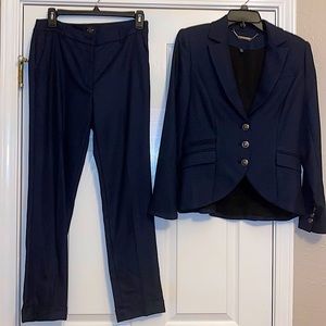 PANT SUIT BY WHITE HOUSE BLACK MARKET